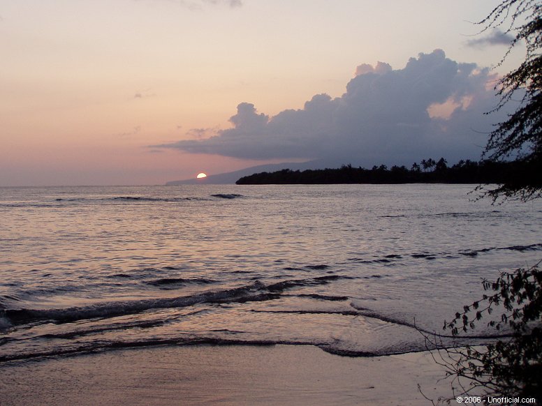 Sunset at Olowalu, Olowalu Beach, Maui, Hawai'i