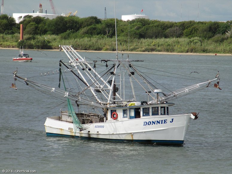 Shrimpin' with the Donnie J at Galveston Bay, Texas